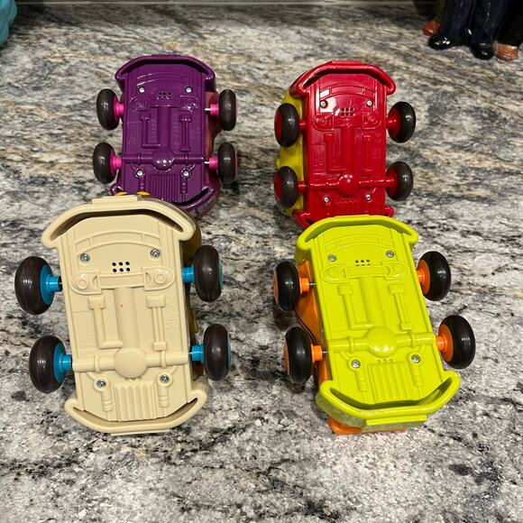 JustB-Byou Soft Vehicles Pull Back Cars- Kid Powered Cars For Toddler 12 months+ - Picture 5 of 5